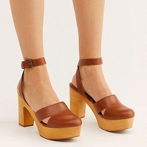 Free People x Matisse Vegan Brown Faux Leather Retro Strappy Platform Clogs 8